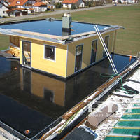 6 Ein EPDM Dach mit vulkanisierten Formteilmanschetten, das keine Wasserprobe zu scheuen braucht!